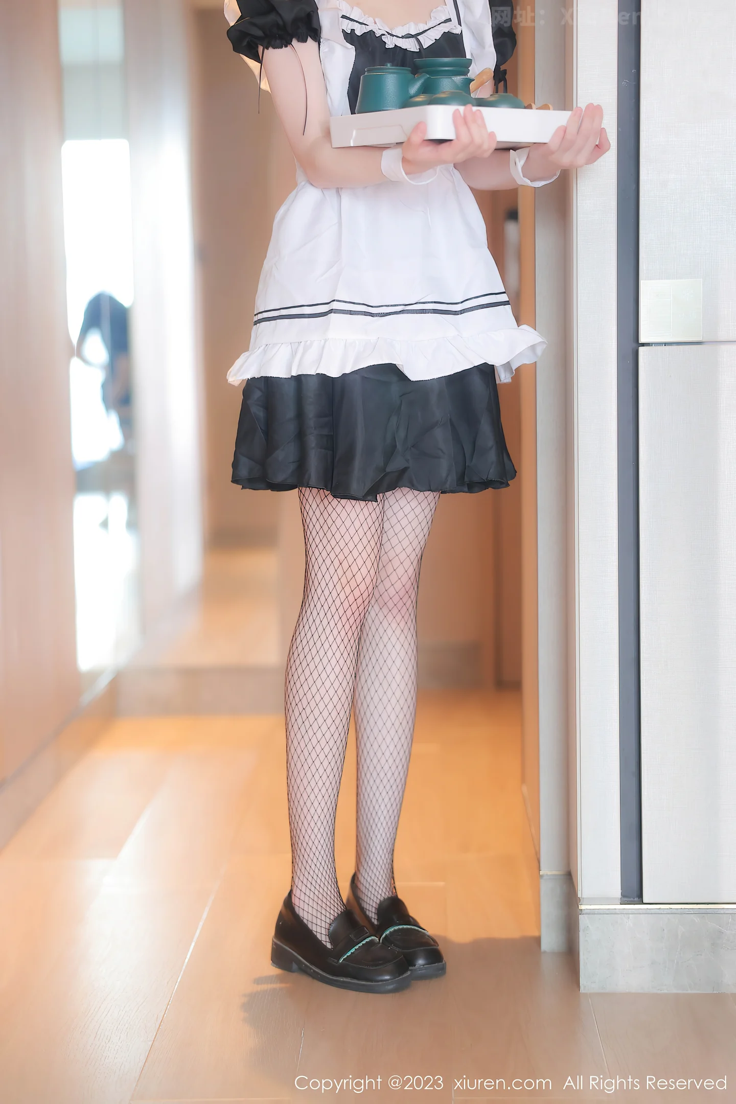 图片[5]-[XiuRen秀人网]VOL.7034 模特林悠悠性感黑色女仆服饰配黑色网格袜秀曼妙身姿诱惑写真84P-秀人网官方网站